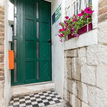 Splitstay - 1 Min Walk To Diocletian's Palace * Split