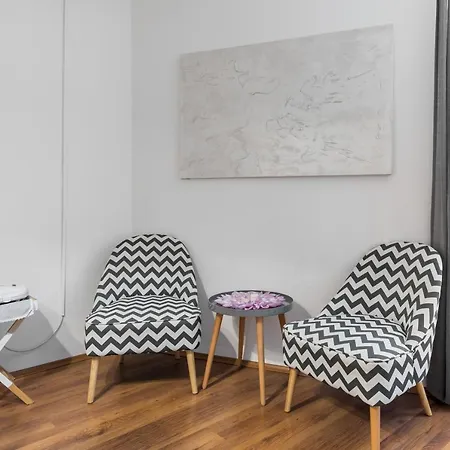 Splitstay - 1 Min To Golden Gate, Old Town Apartmán