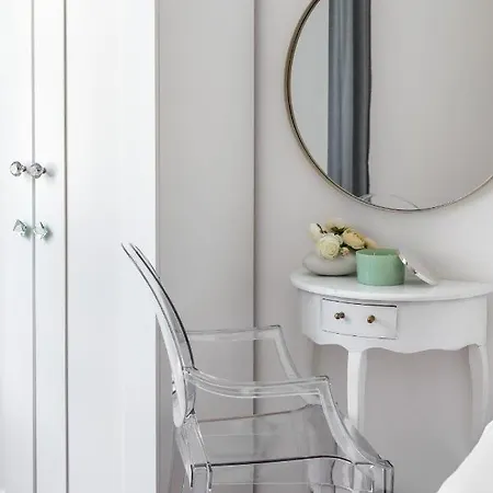 Apartament Nana - By Golden Gate, Old Town