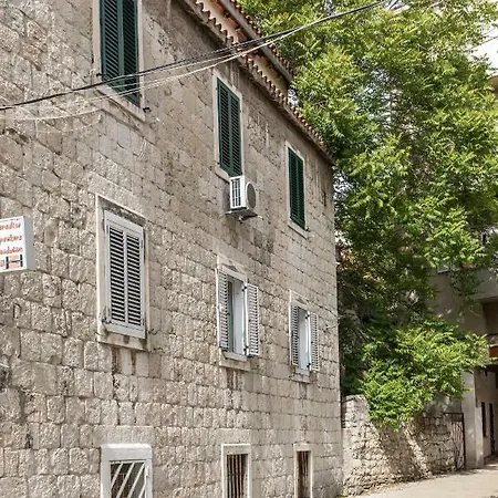 Apartament Nana - By Golden Gate, Old Town *