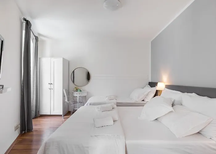 Splitstay Studio - 1 Min Walk To Diocletian'S Palace Split